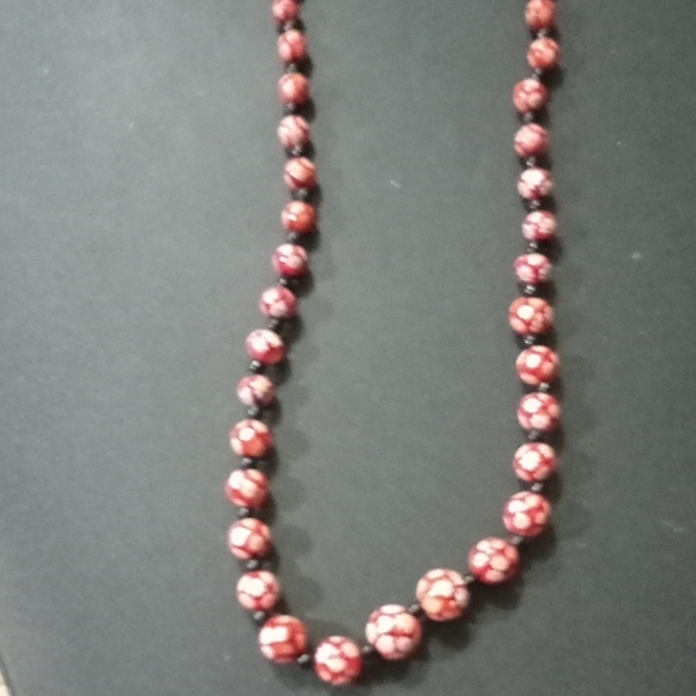Elegant Red Beaded Necklace